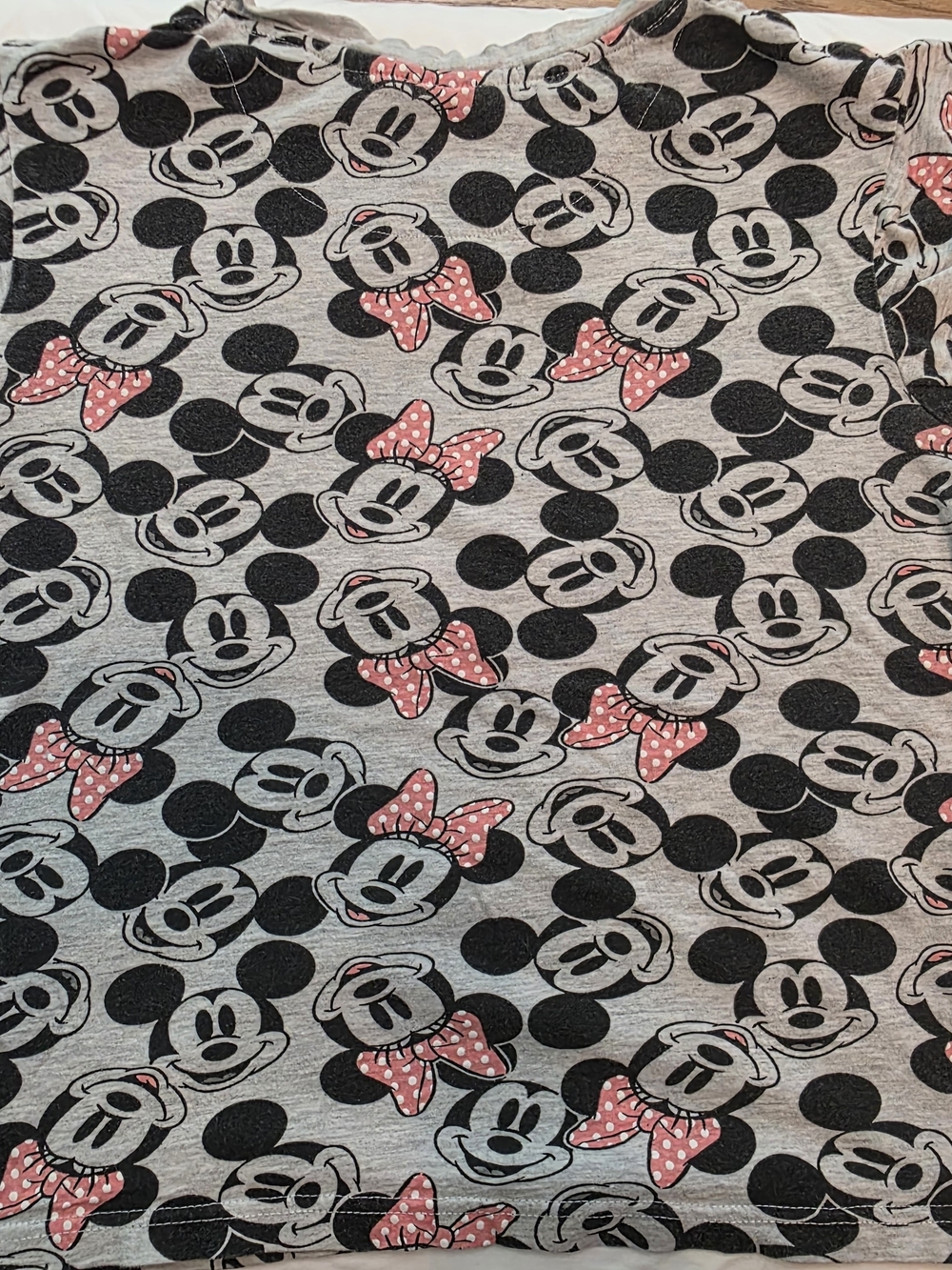 Disney Grey and Black Minnie Mouse 'Dreamer' Short Sleeve Tee - Picture 2 of 3